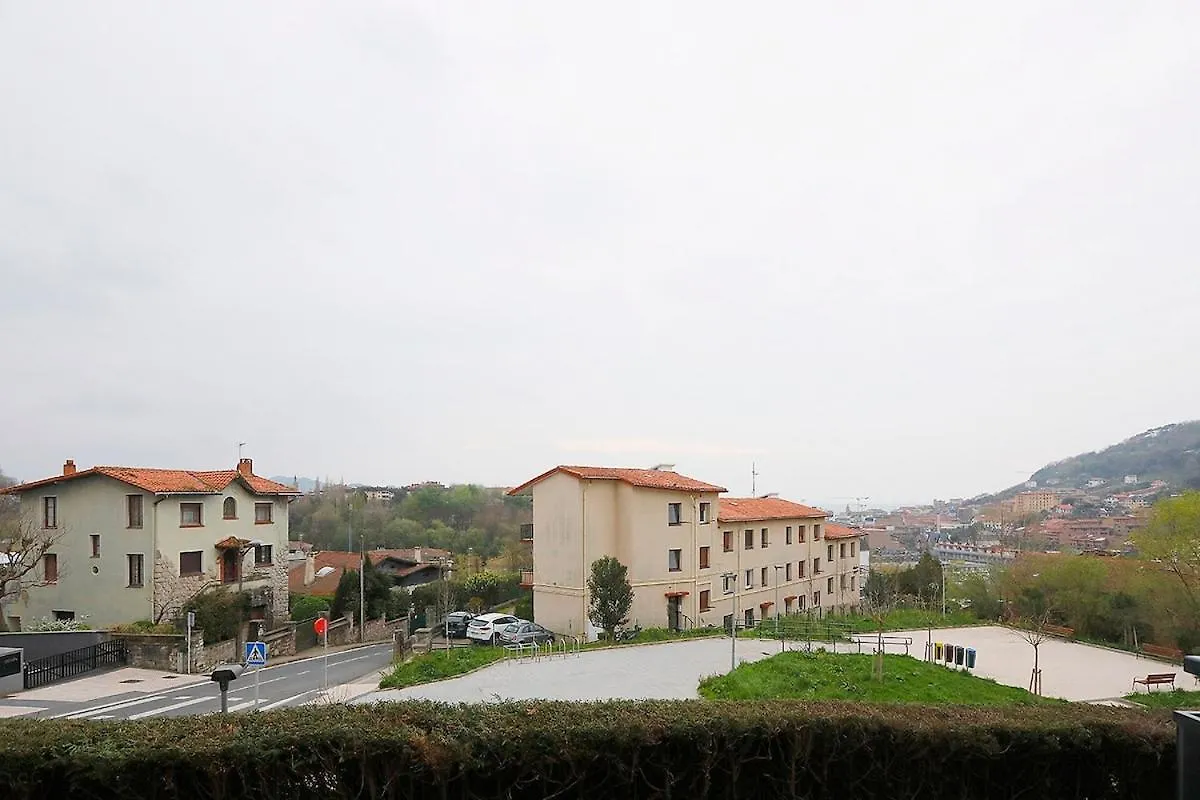 Bright Apartment 2 Bedrooms And 2 Bathrooms, Balcony And Views San Sebastián